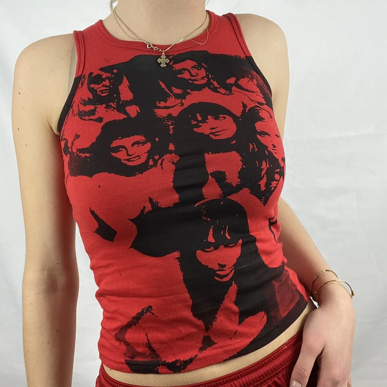 Ink head printing sleeveless round neck casual T-shirt