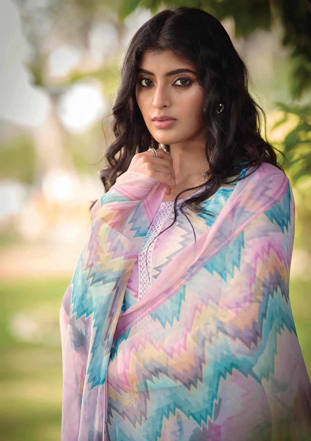 Kilory Unstitched Lawn Cotton Suit Set with Chiffon Dupatta