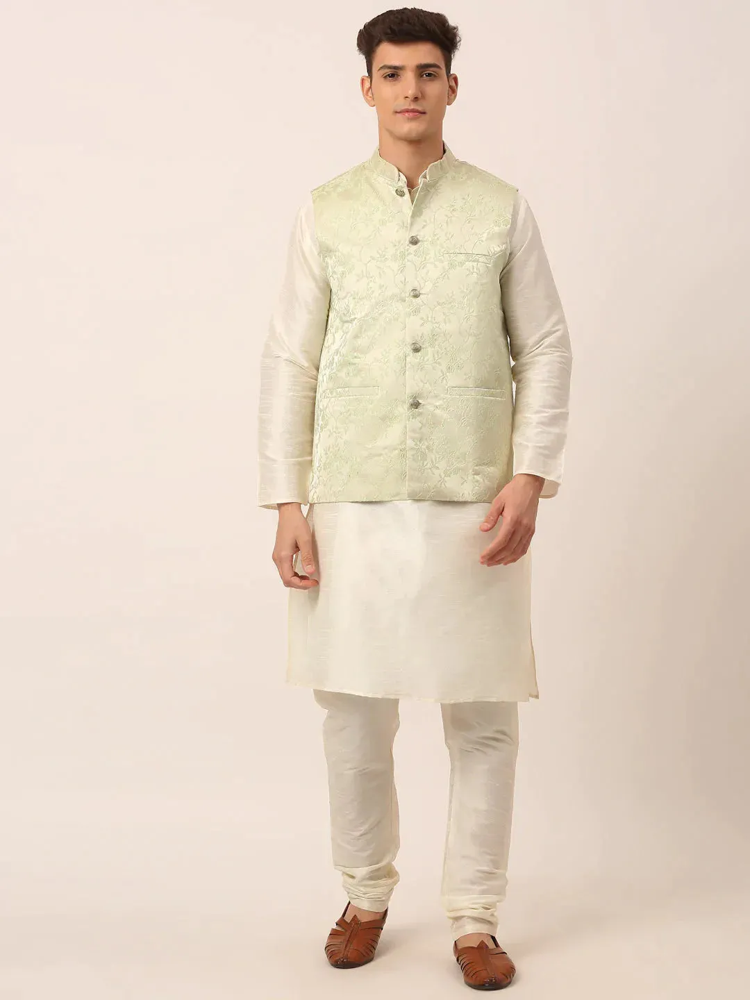 Men'S Solid Kurta Pyjama With Pista Green Floral Embroidered Nehru Jacket