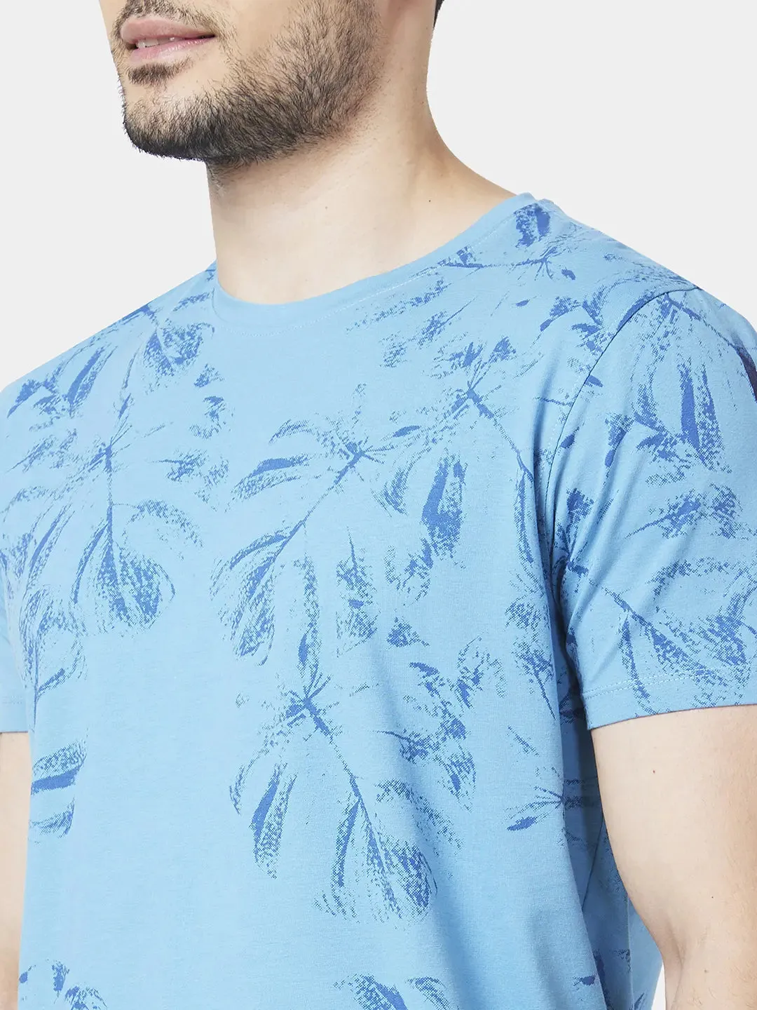 Spykar Men Haze Blue Blended Slim Fit Half Sleeve Round Neck Floral Print Tshirt