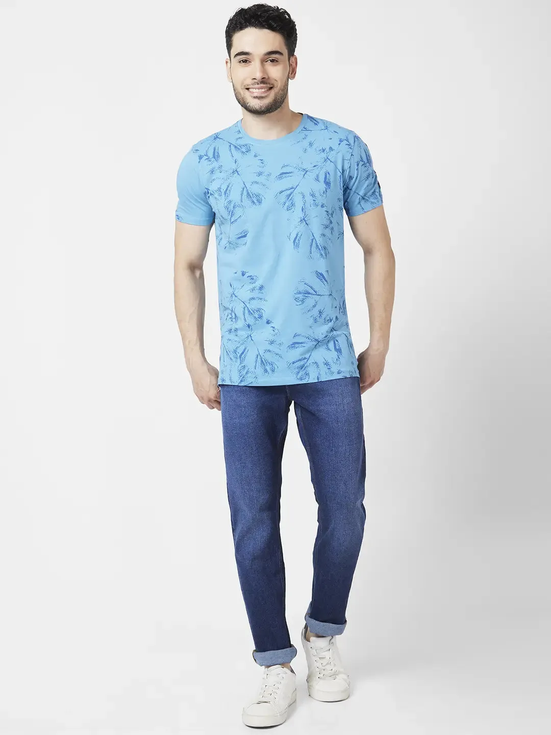 Spykar Men Haze Blue Blended Slim Fit Half Sleeve Round Neck Floral Print Tshirt